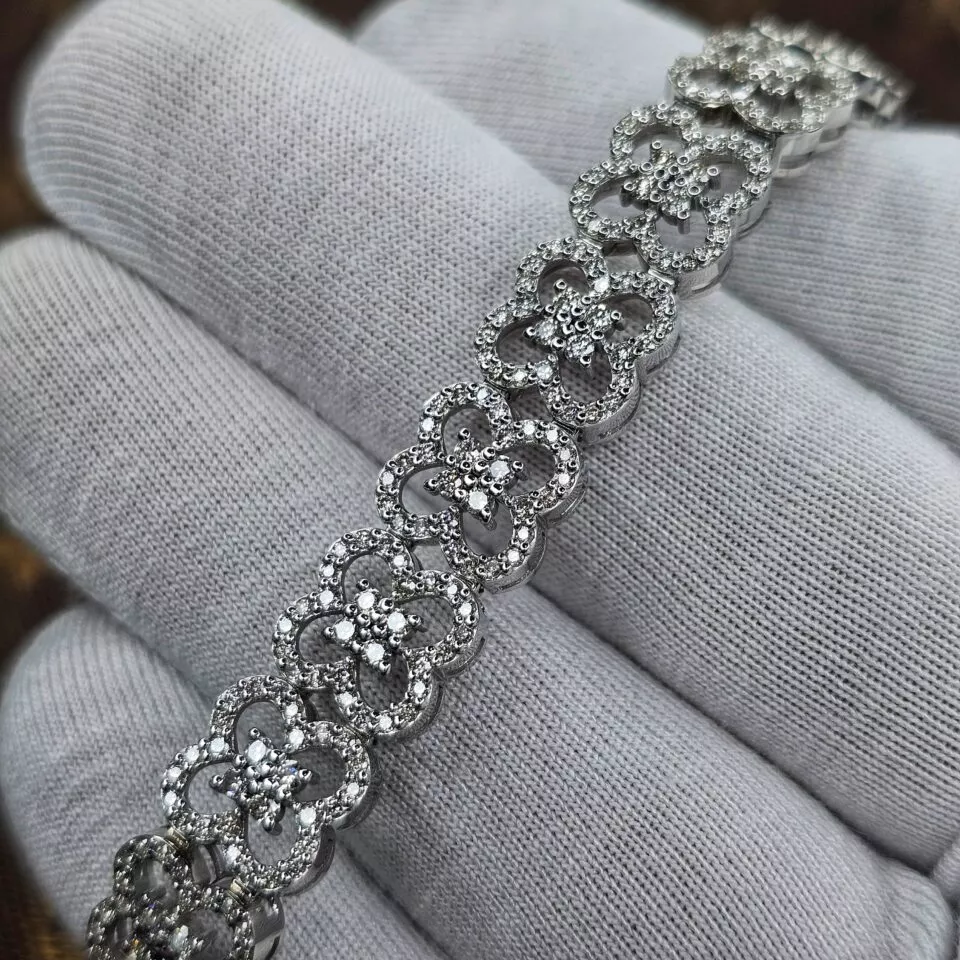 צמיד יהלומי מעבדה 4 קראט משובץ 532 יהלומים