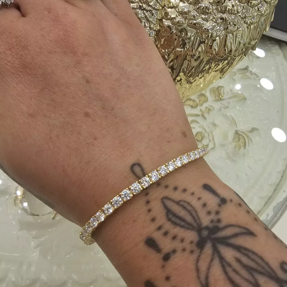 צמיד טניס 5 קראט משובץ אבני מוסונייט מנצנצות